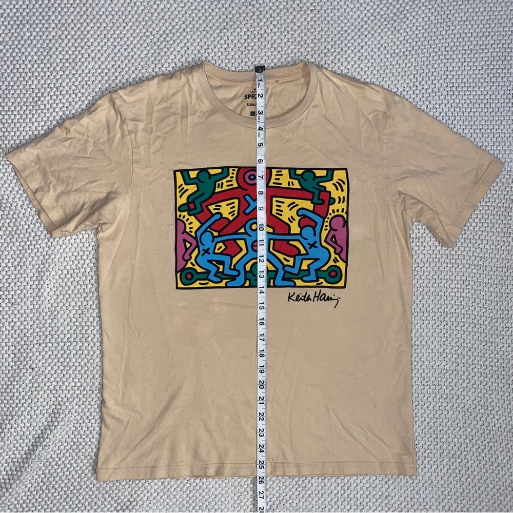 UNIQLO Keith Haring Graphic T-Shirt Size M
